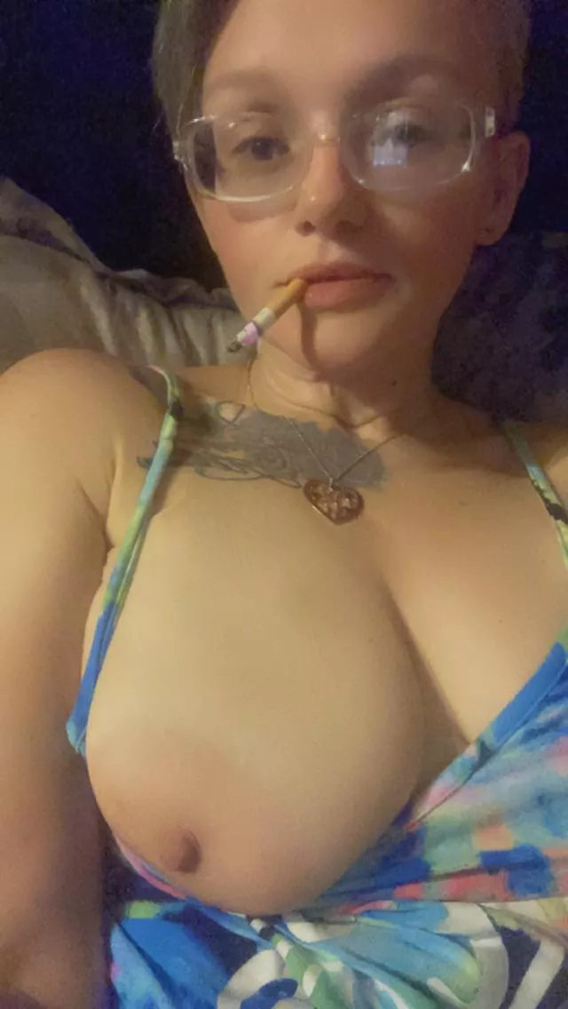 Sweet dreams, fellas 💋🚬🌙😴