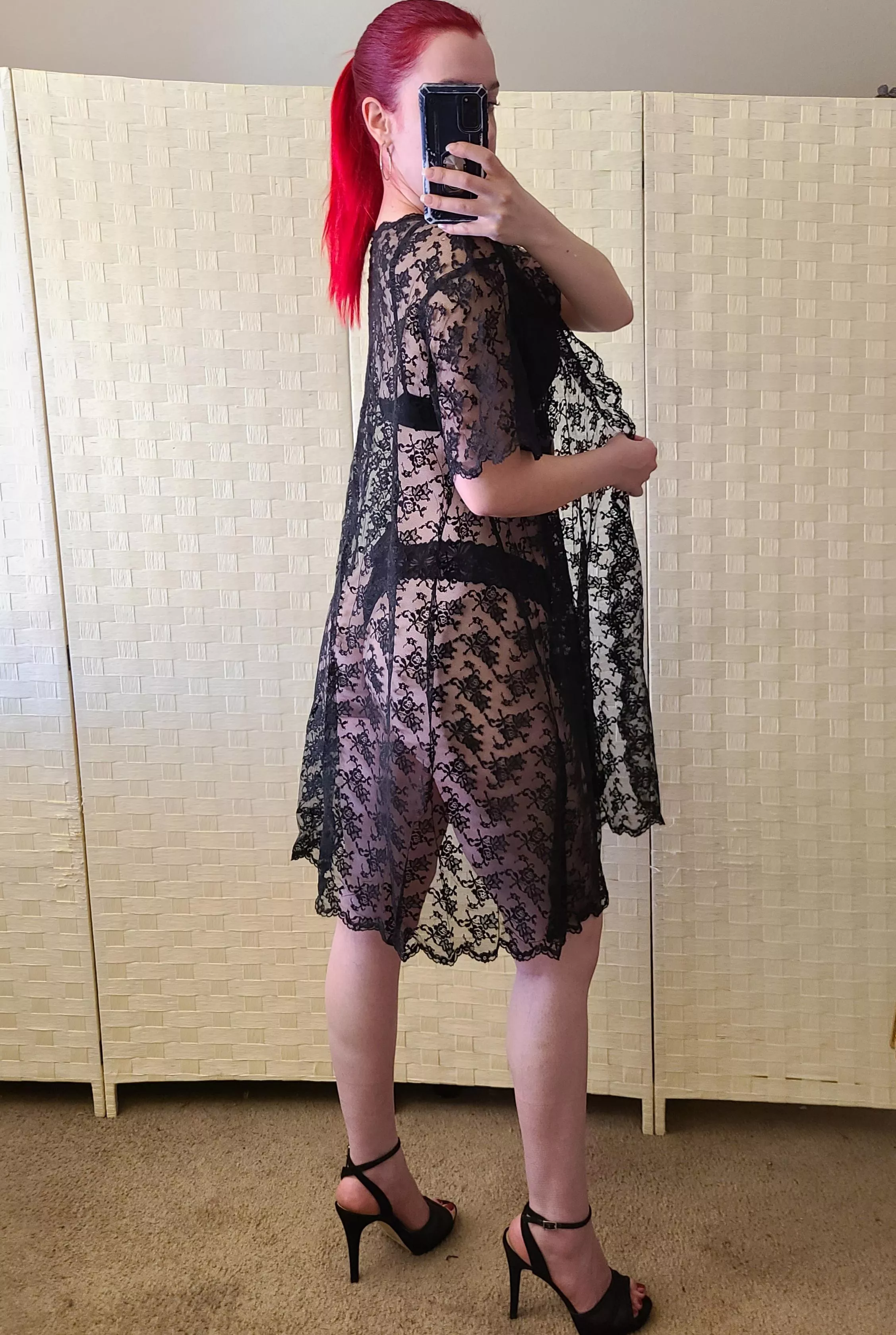 SWIPE-> Vintage Chevette lingerie robe I found thrifting