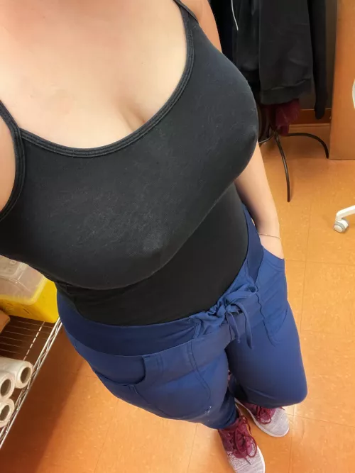 Tank top and braless under my scrub 😋