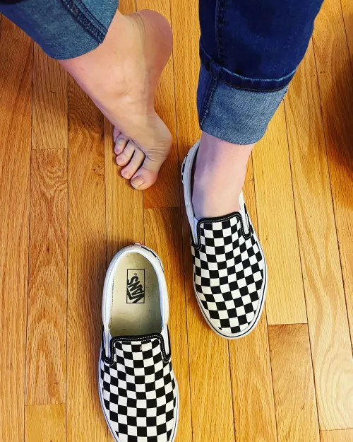 Team no socks, who agrees?