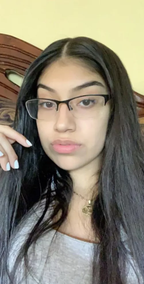 The natural face and lips you’d wake up to😙