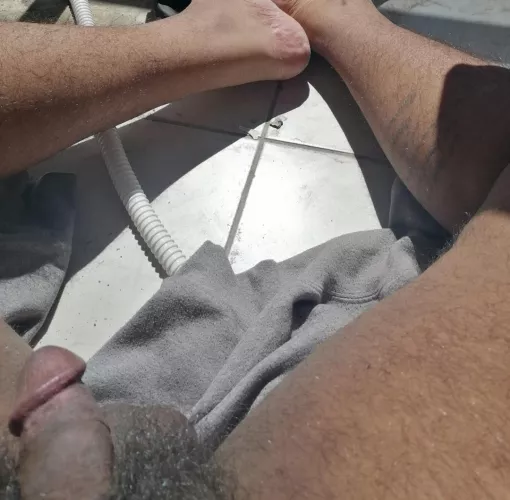 the sun is fine 👌🏽👌🏽 [25]