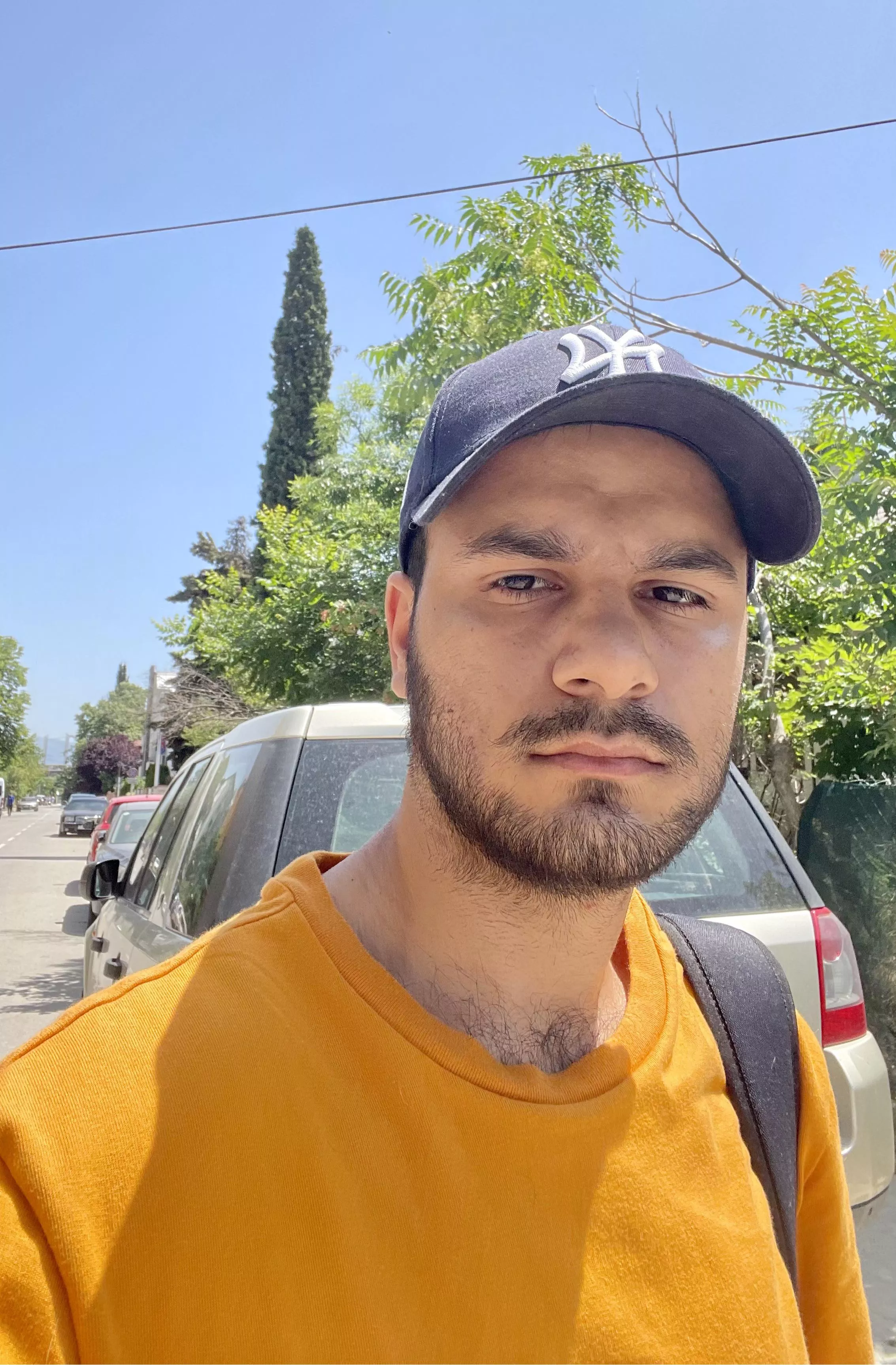 The sun is unbearable 😫