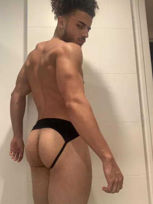 The view from the back is great I love my new jockstrap set 😌