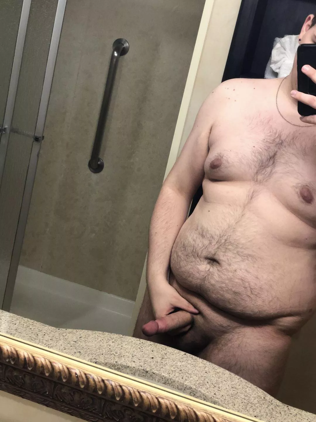 there’s just something about hotel lighting