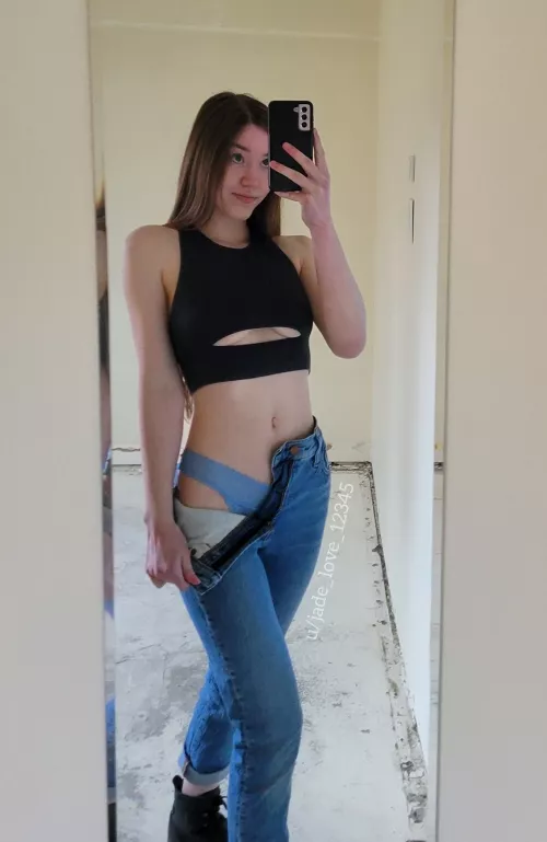 They're peaking out a bit 😳