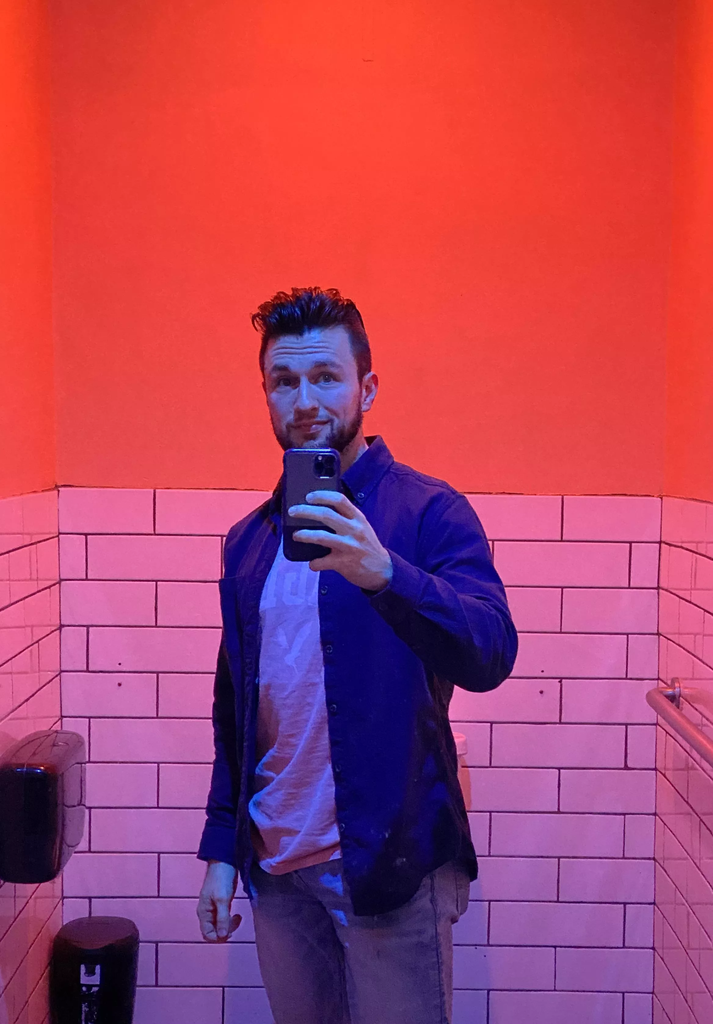 This bathroom's lighting is always fun