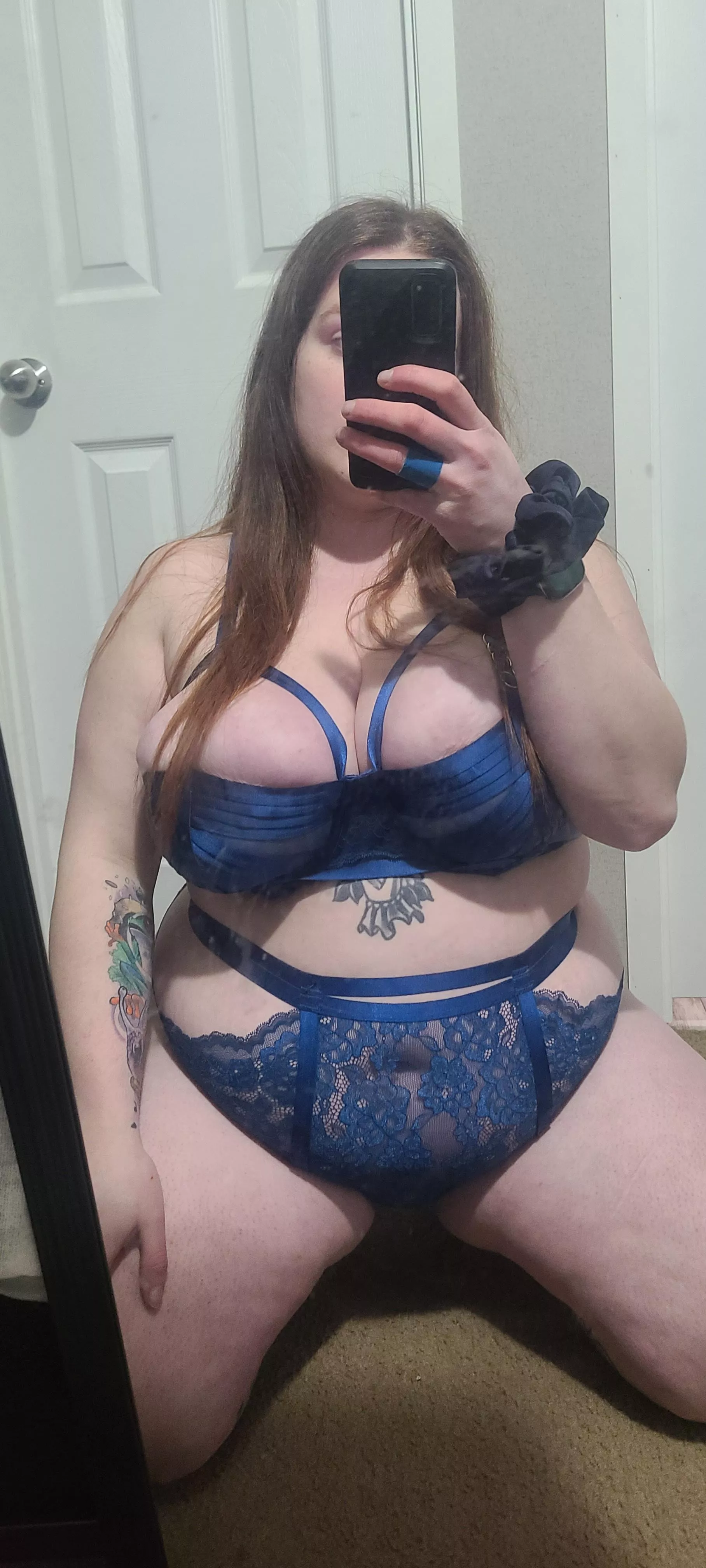 this bra hugging my h cups very tightly