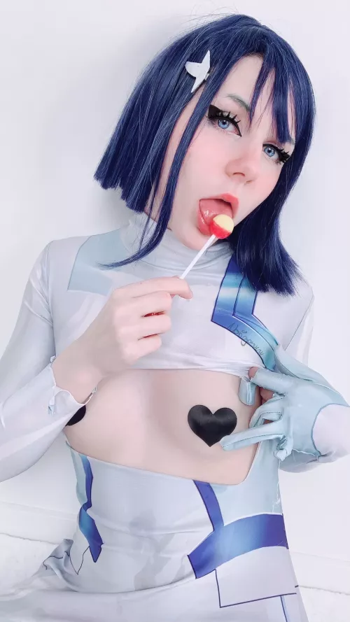 This could be your lollipop gamer boy..... Ichigo from Darling in the franxx by x_nori_ [OC]