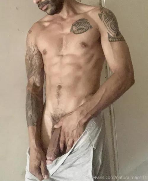 This is what’s beneath the grey sweats you like so much 😉🍆 would you stare??