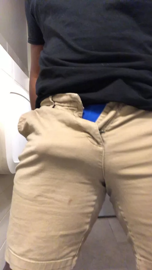 This is why don’t wear shorts to work. Think anyone will notice?