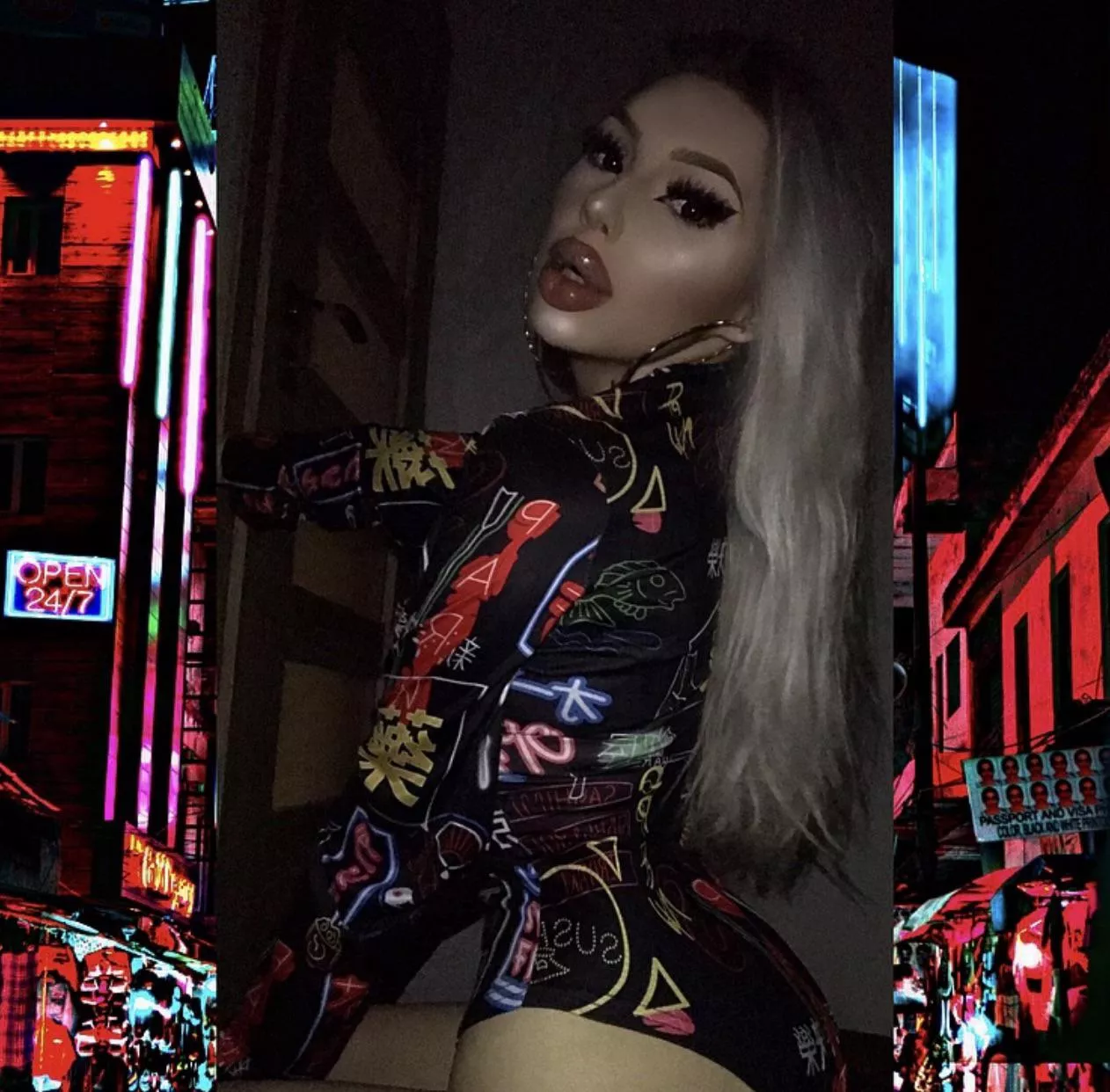 this should be the only body on your mind😈🔥 i love my big glossy lips💋🔥