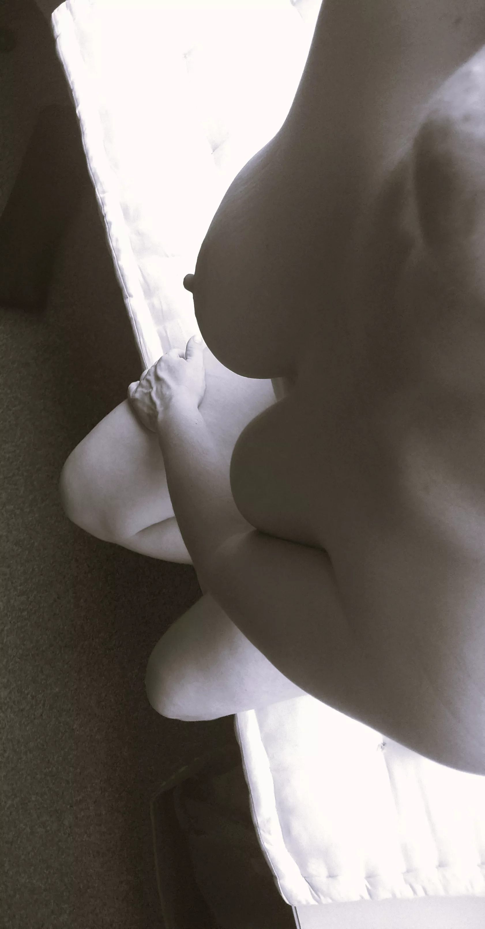 this view (female) [44]