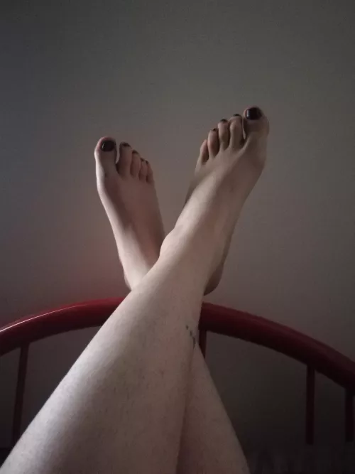 Thoughts on guys with painted toe nails?