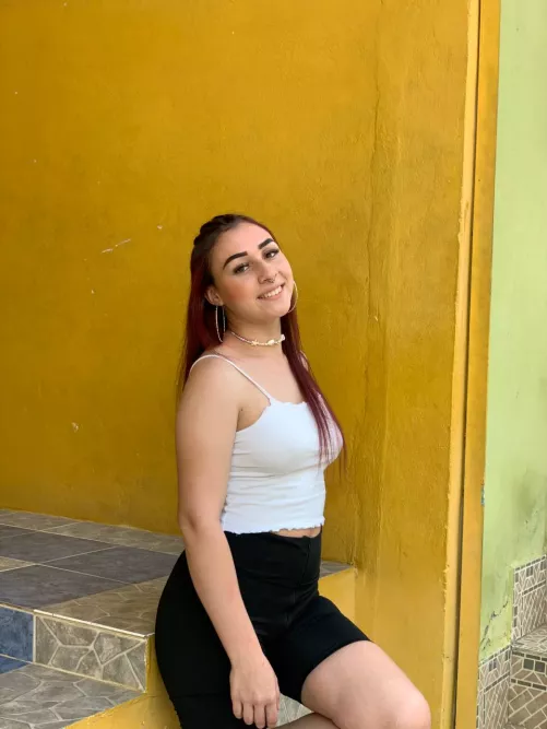 throw me on the bed or in the shower 😊