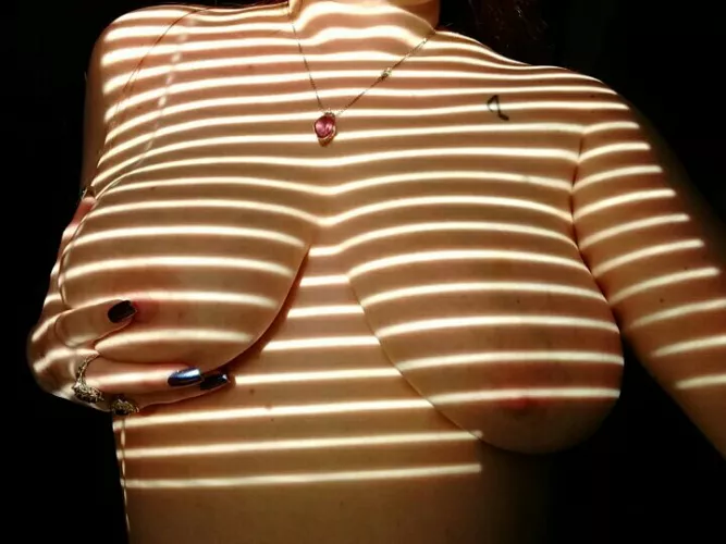 Thursday, never looking back 🎤 it's [f]riday I'm in luv!