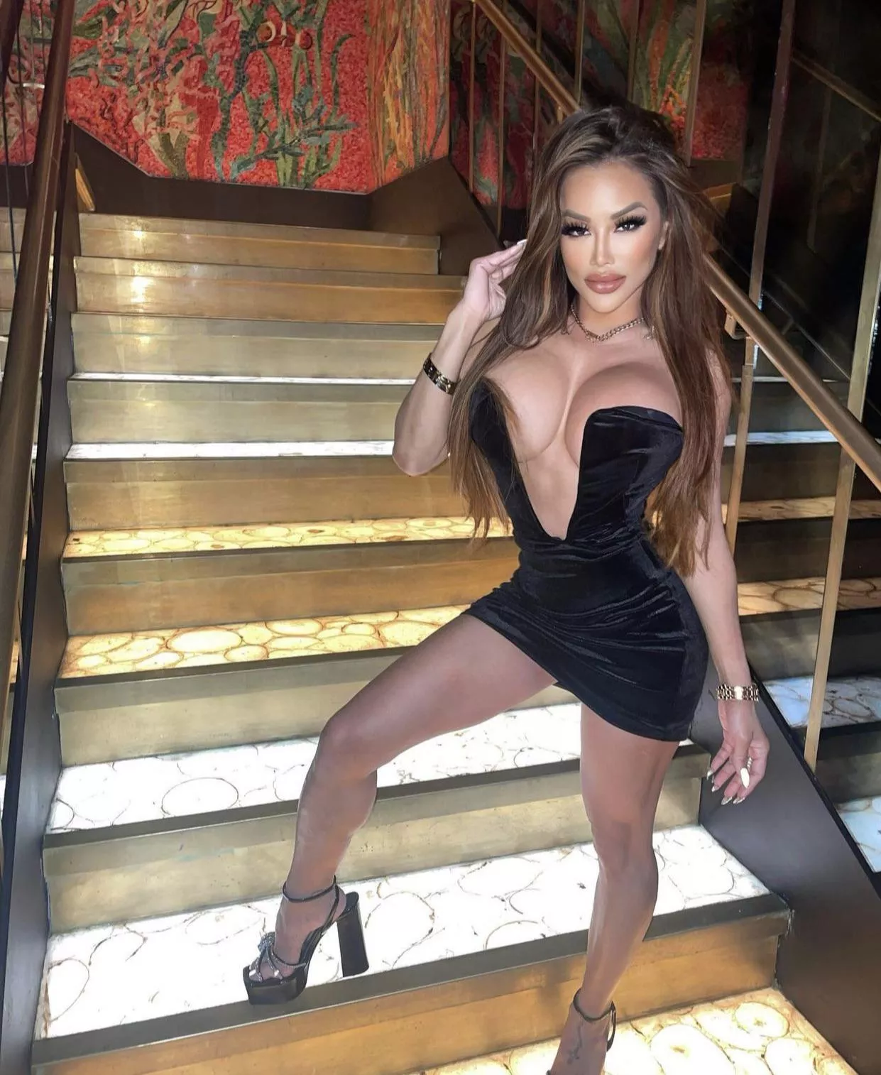 Tight dress to go out