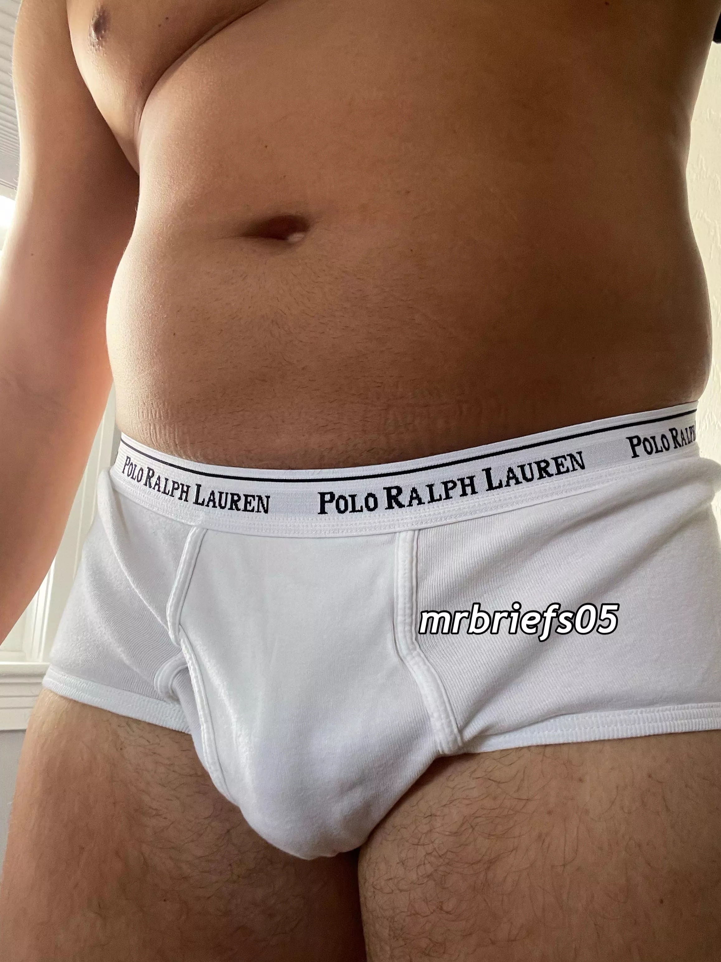 Tighty Thursday…🤍😏