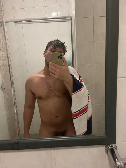 Time to jerk off in the shower…wish I had a bro to help..