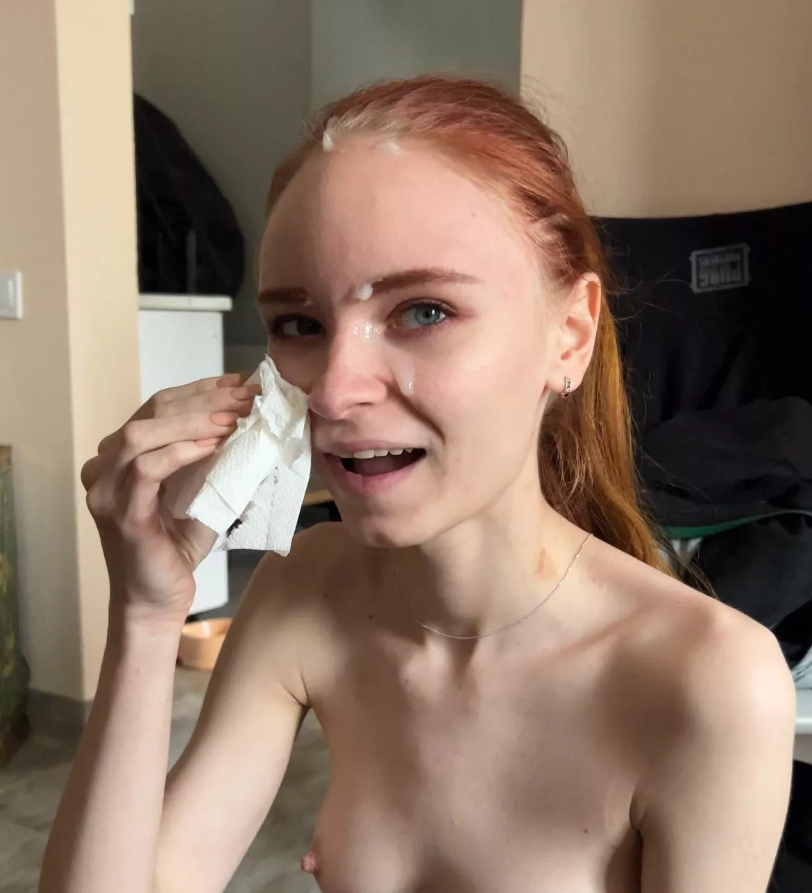 🇺🇦Tiny 19, Finishing cleaning the load, would u give me a new if I drain u properly?🥹