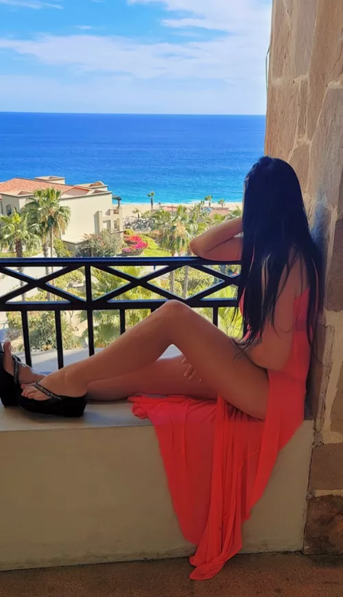 Tiny and fun sized but all legs! Best kind in my opinion. Am i wrong? [F]