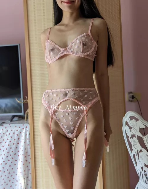 tiny tits💕😍😍