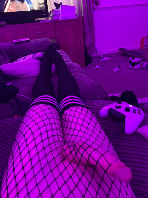 To the 3 people who sees this, hello!