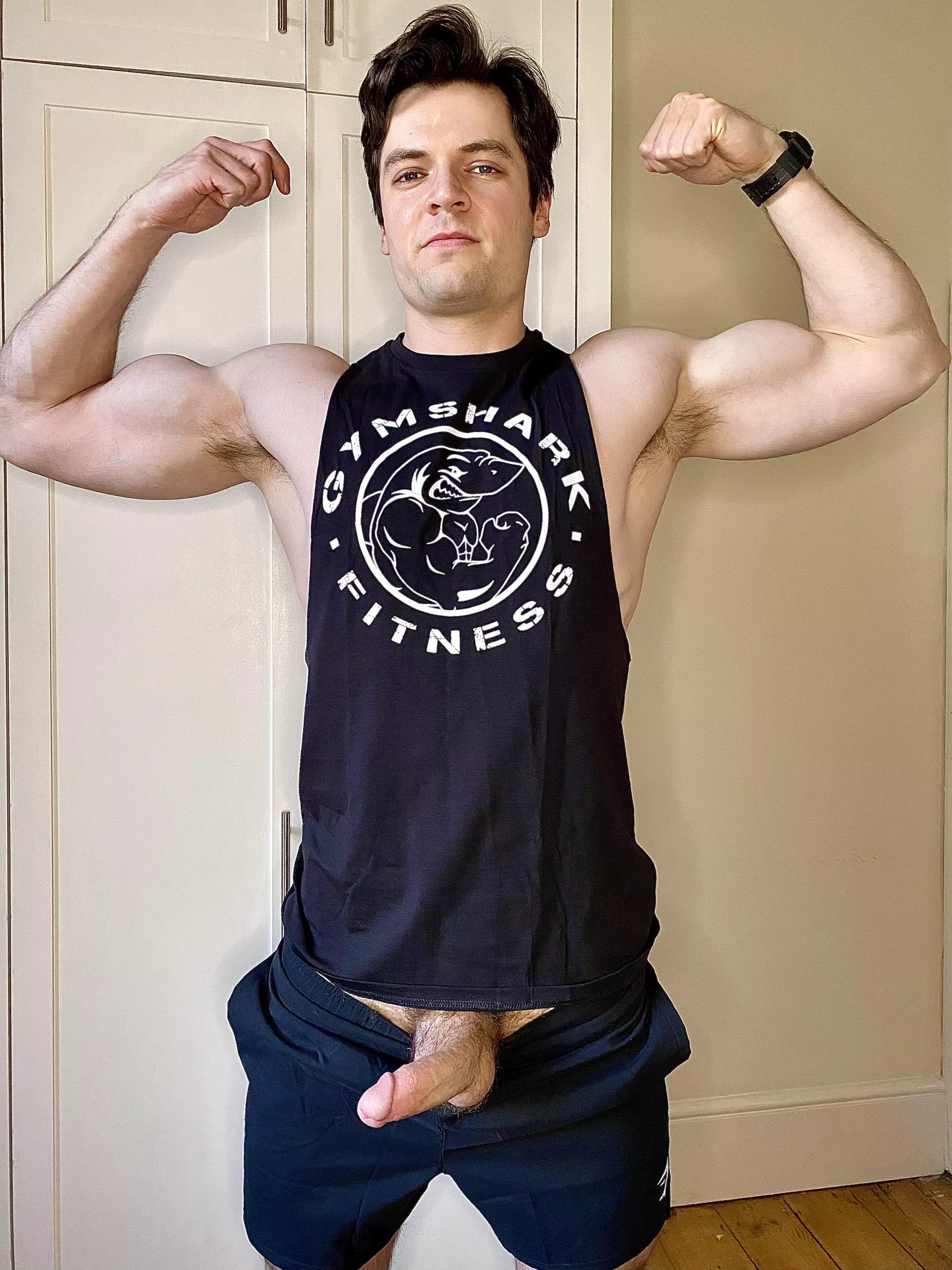 To the betas at my gym, this is what it looks like: