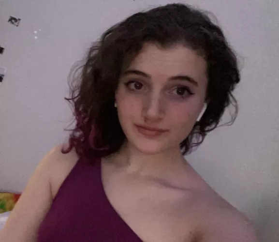 🍡todays my birthday!!🍡 anyone wanna give me a bday smooch :3