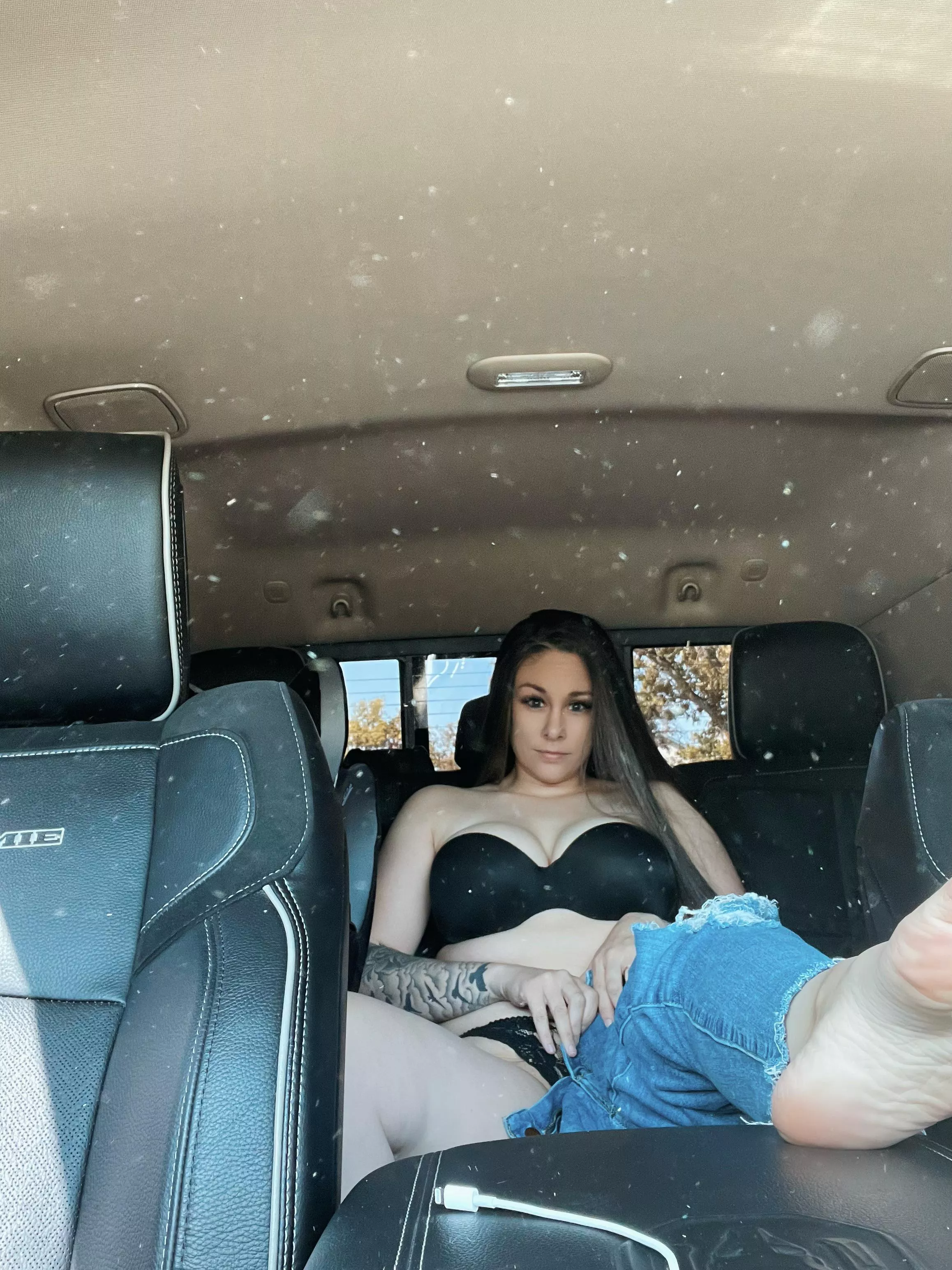 Told big daddy to take a break at work I pulled up in the megacab