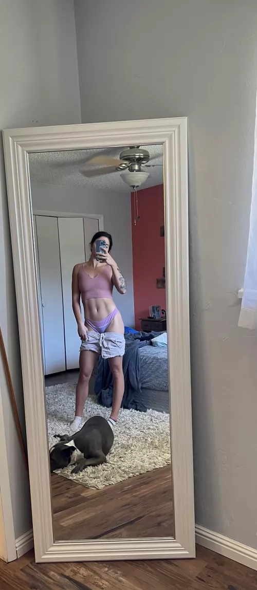 Too hot today, guess I’ll have to workout naked 🤷🏻‍♀️