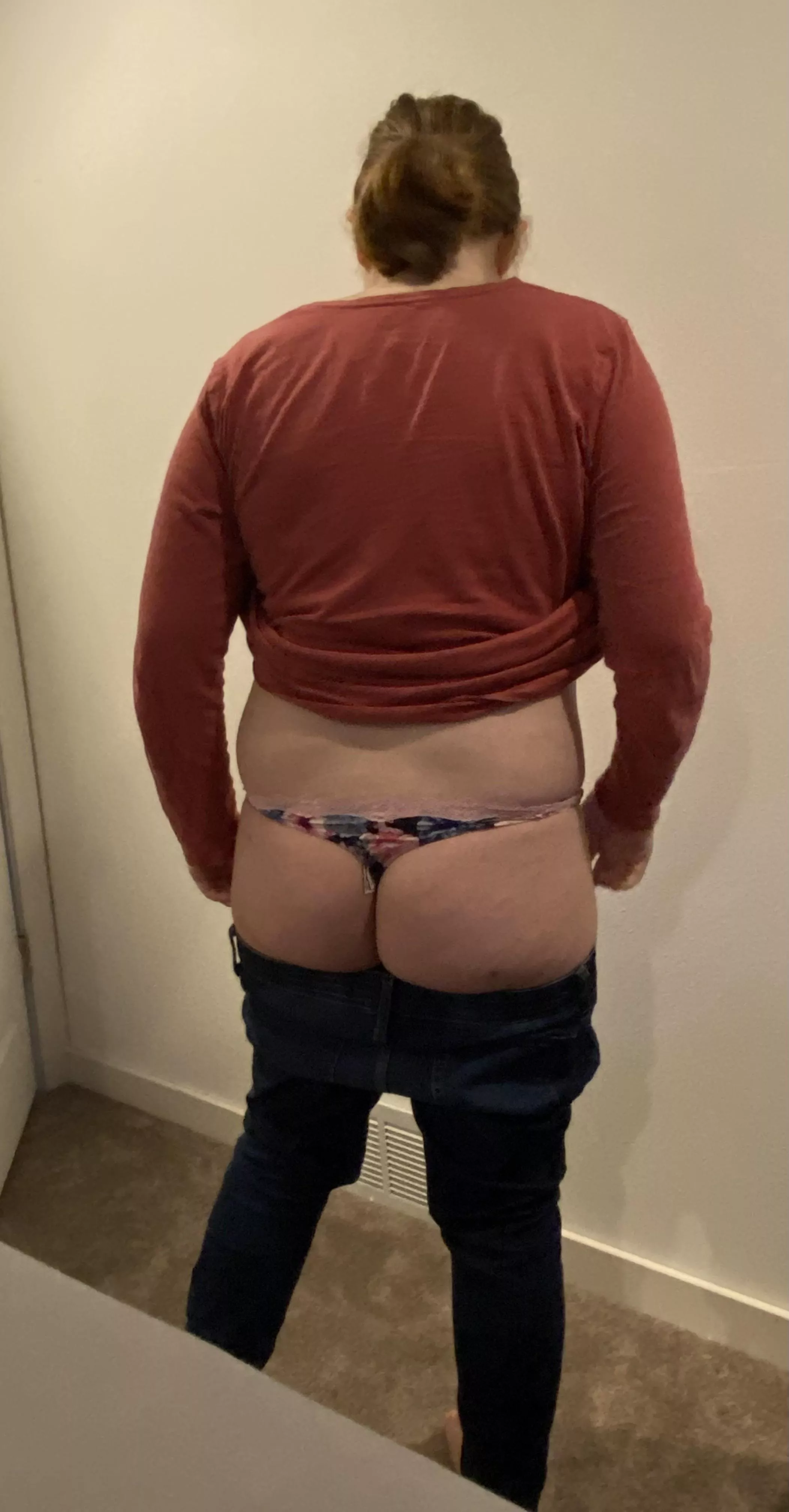 Trading pregnant 25 f wife on tele: mfillmore14