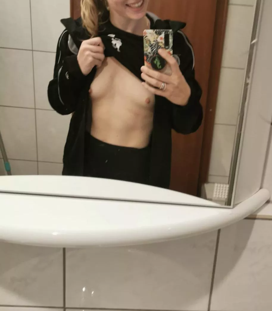 Training without bra - excited who's gonna notice