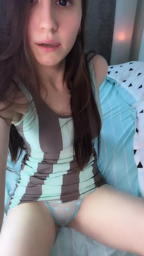 Transparent panty upskirt 💙