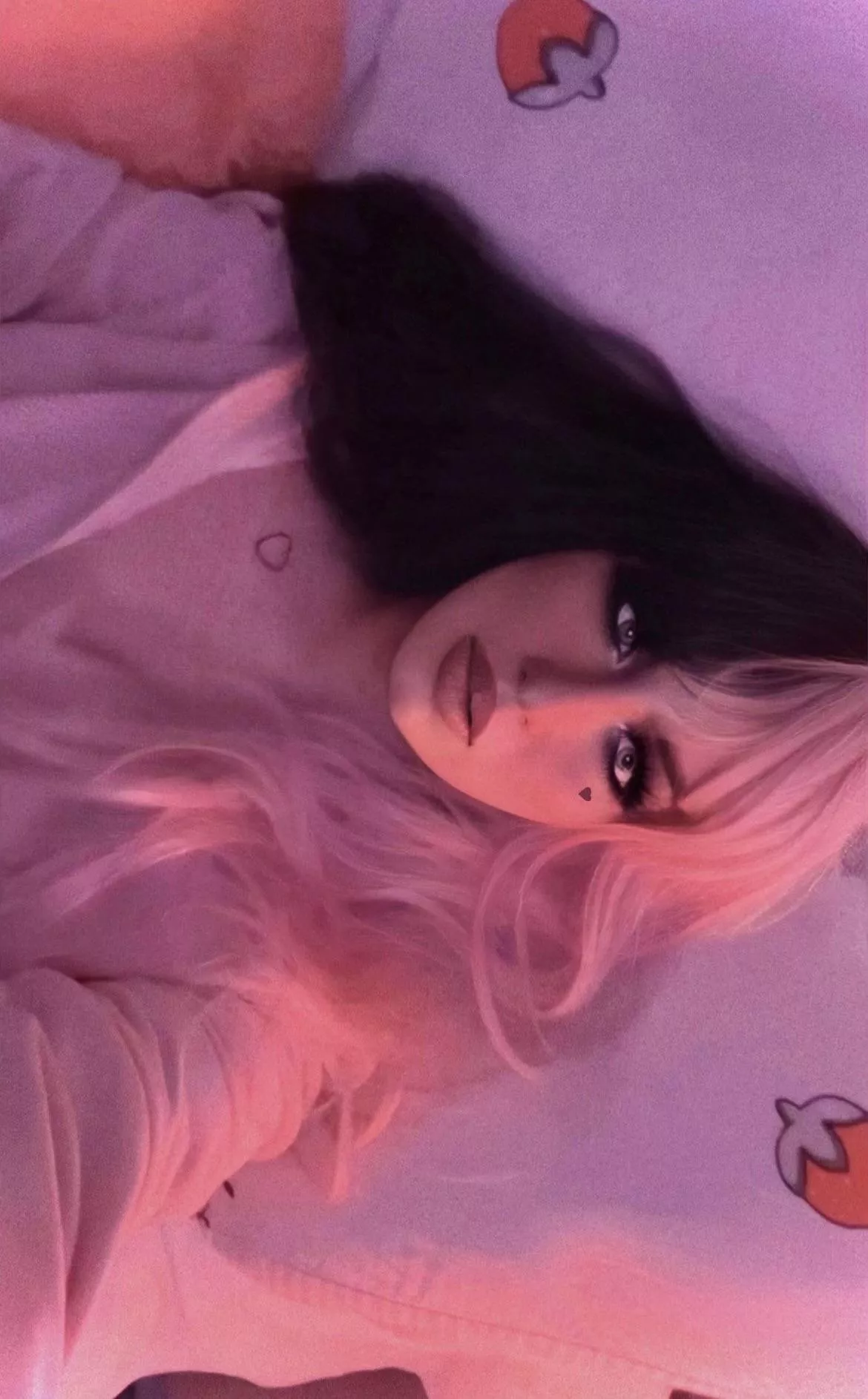 tried different makeup 🥺