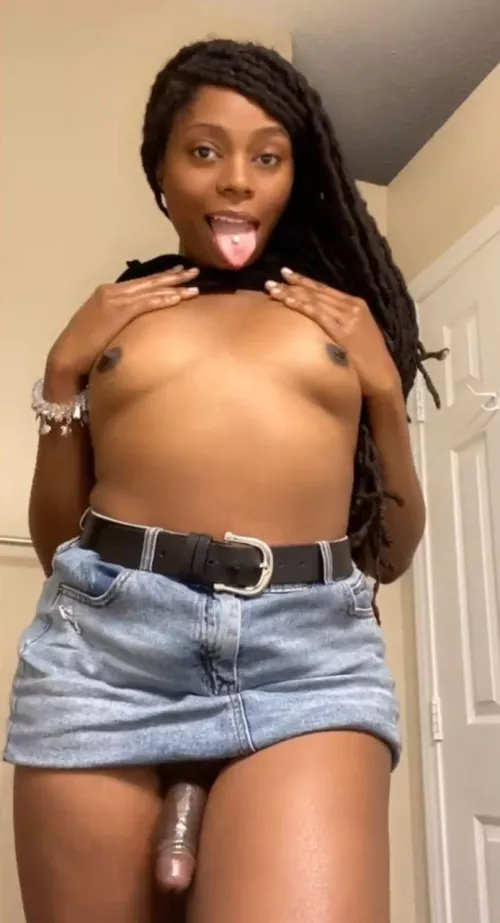 Tried to tuck it🤭