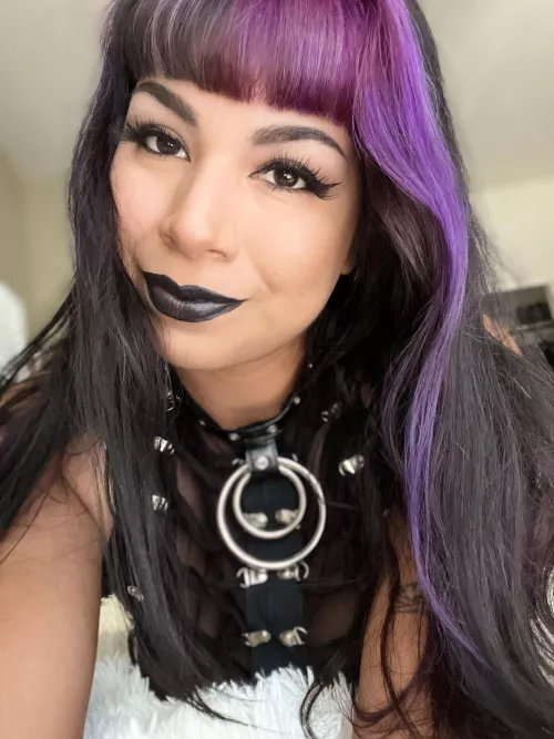 Trying to smile more 🖤✨