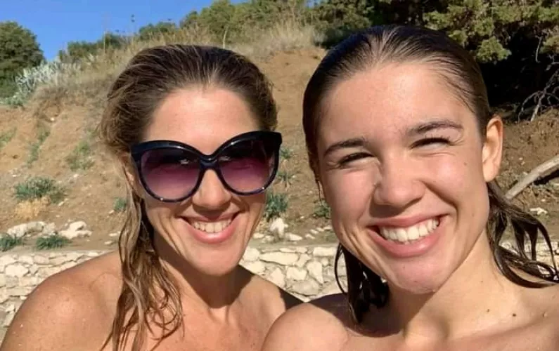 Two big smileys grom mom and daughter 😁