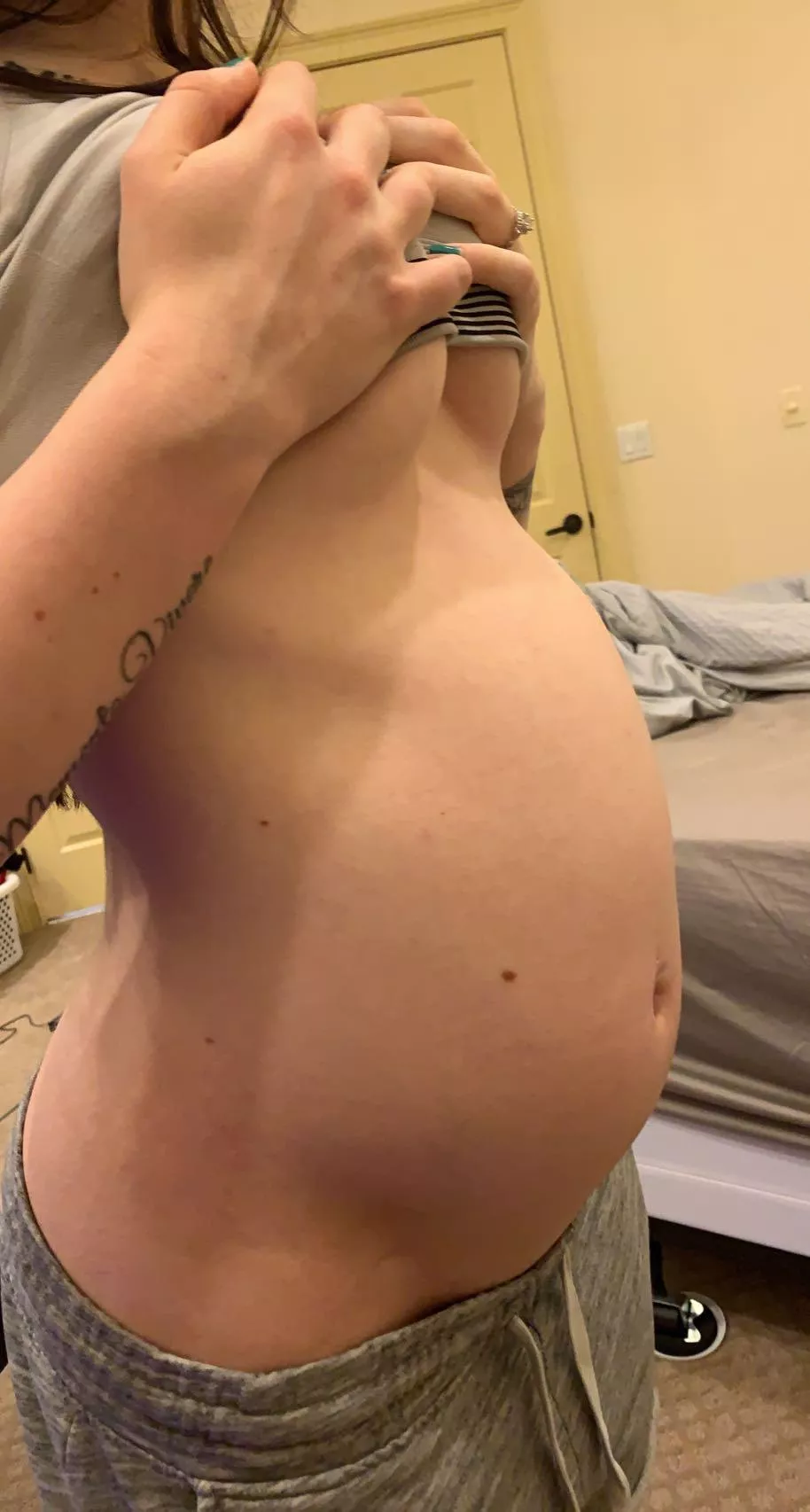 Ugh. Hic* I need more wine and beer… and crown. Links in bio 🥴