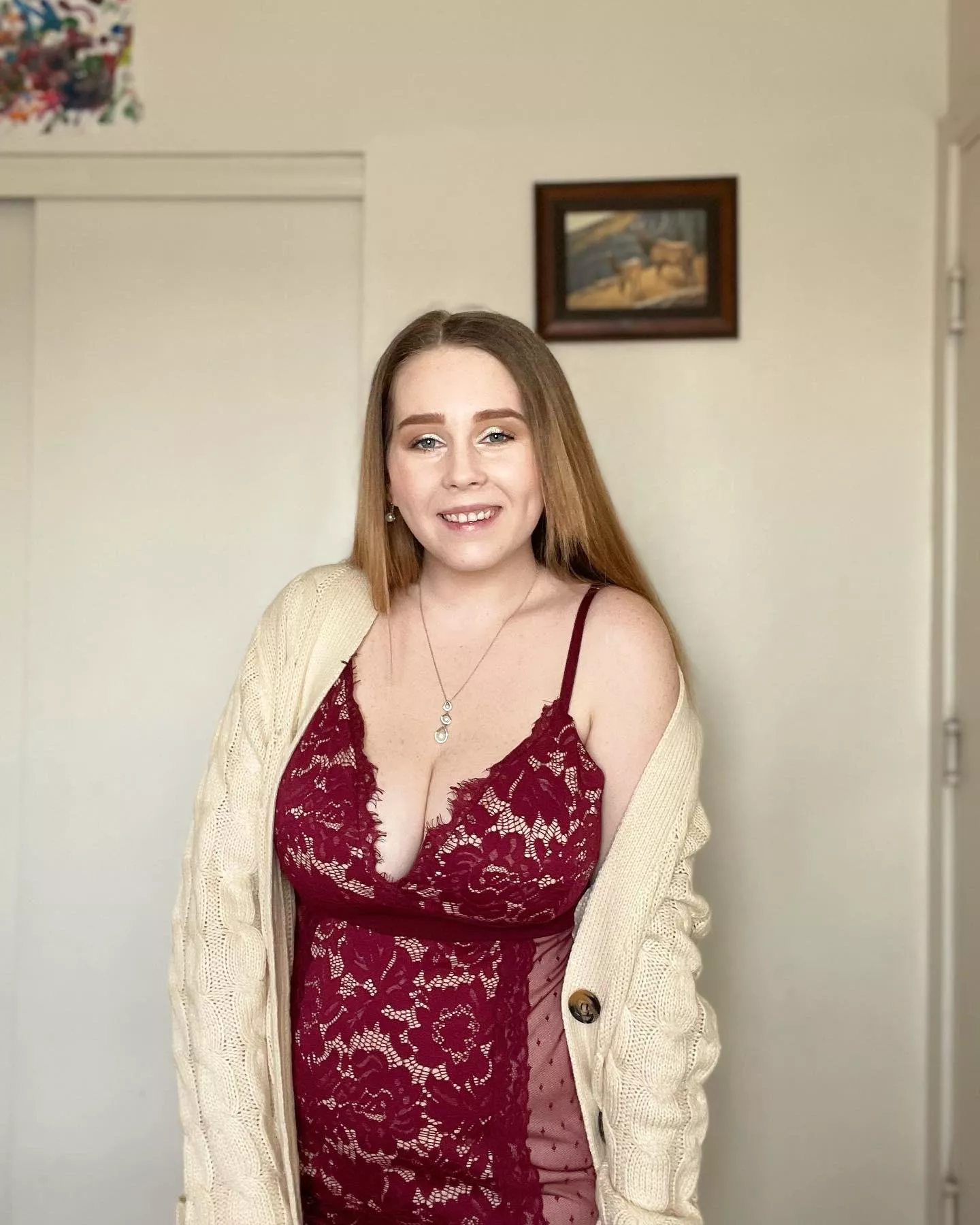 Undress me with your eyes baby 😈🍆