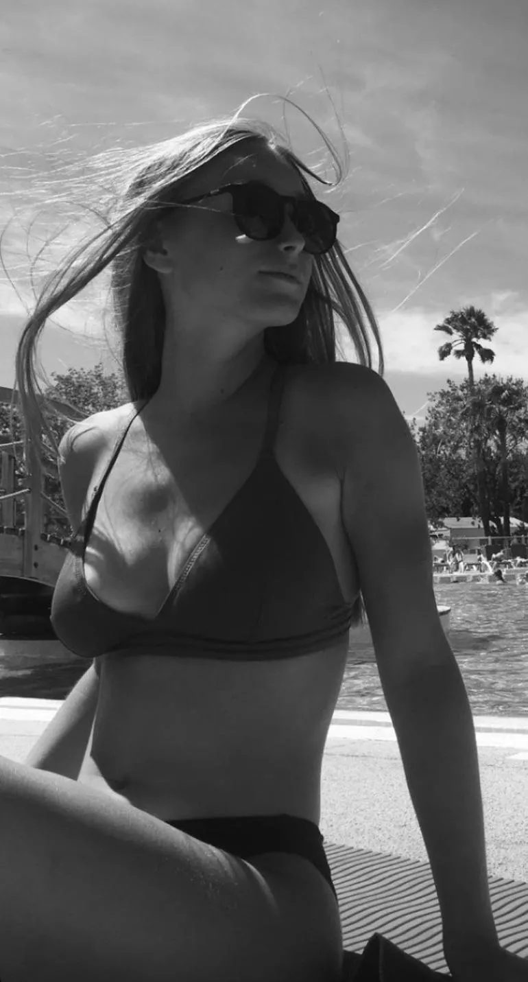 Vous aimez mon bikini ? 😊