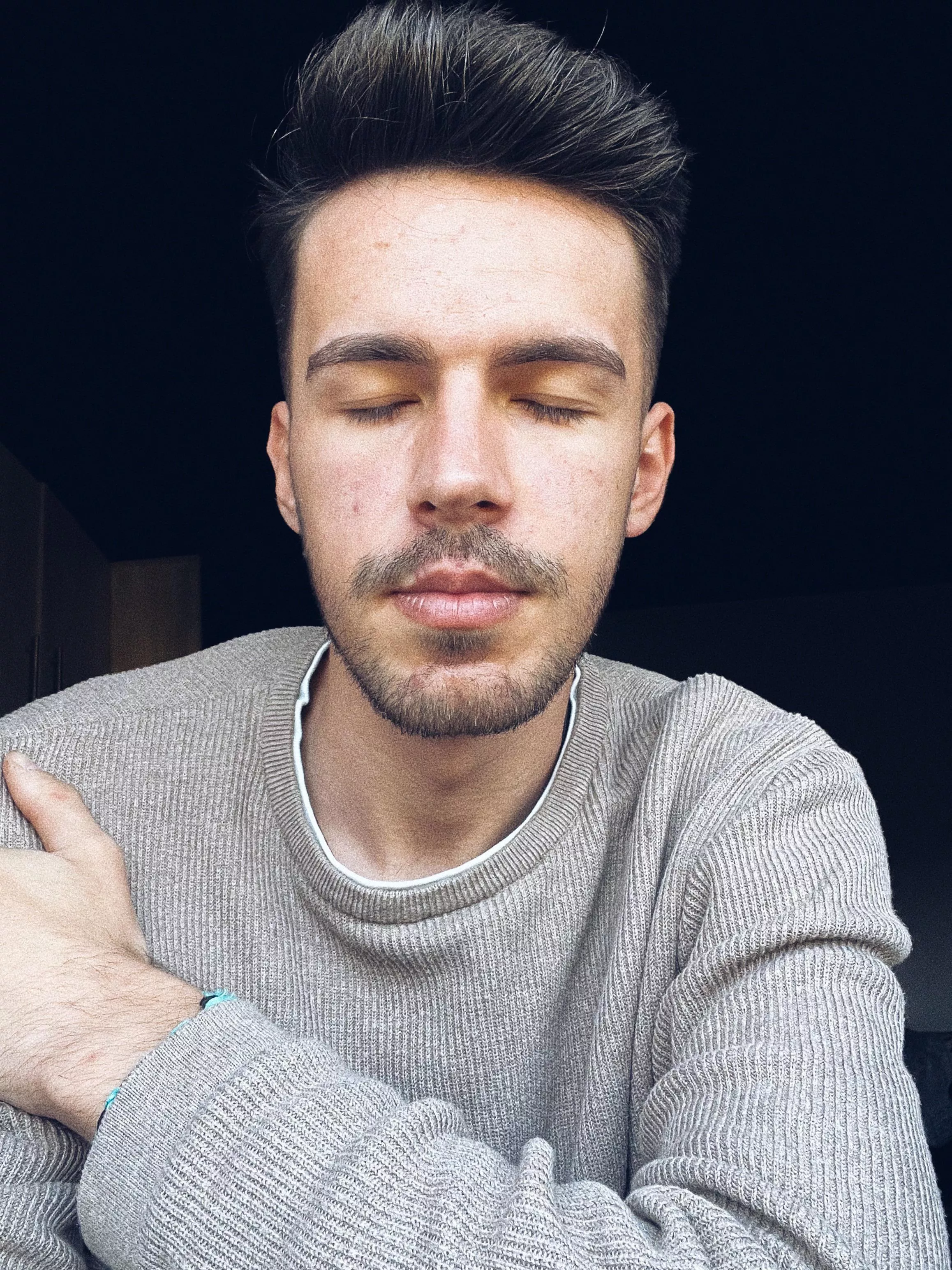 waking up to the saddest news but still trying to keep it together. hope you’re gonna have a better day waking up to the saddest news but still trying to keep it together. hope you’re gonna have a better day