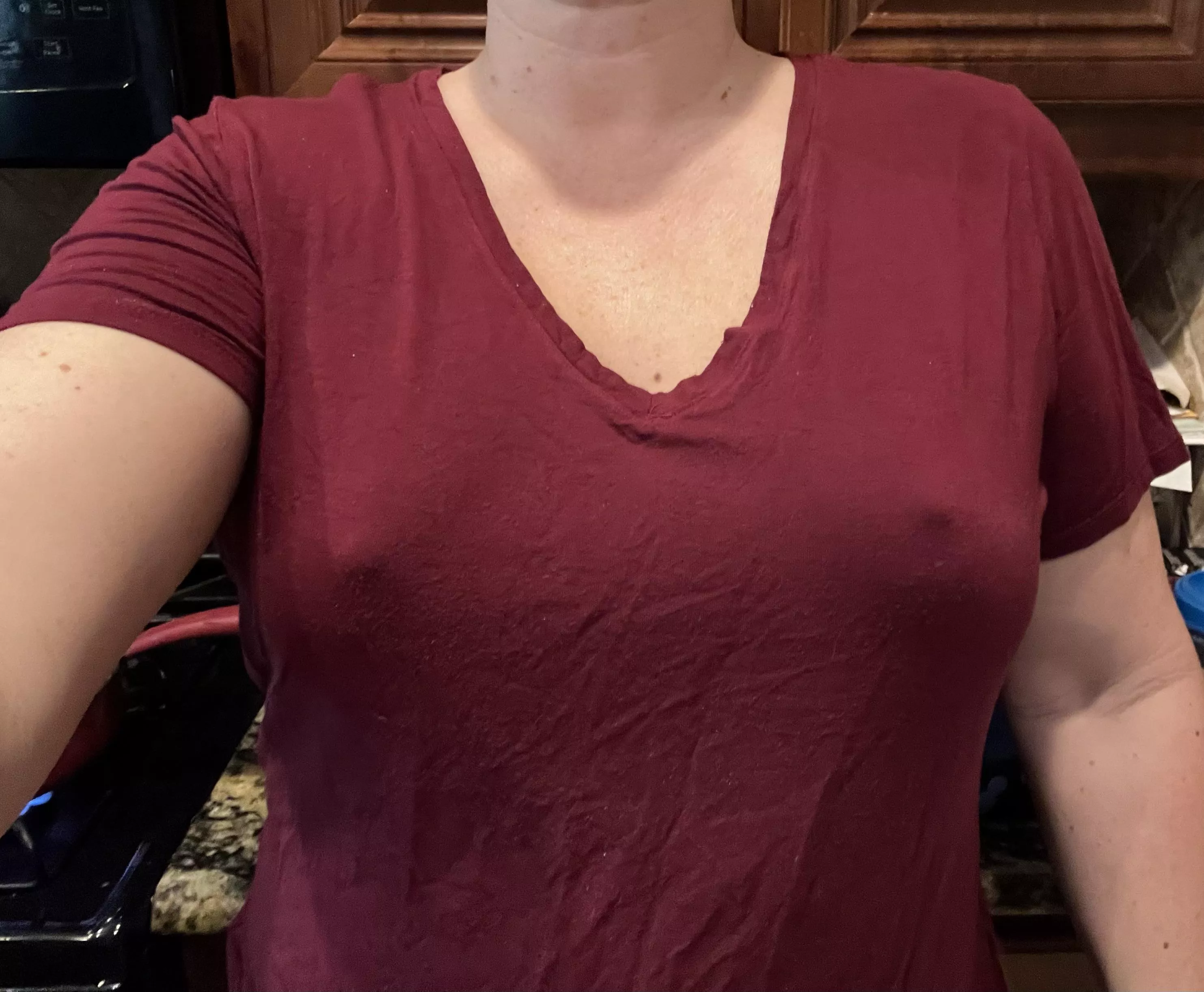 Wanna cook with me? 43(F) Married, ignores, sexless.