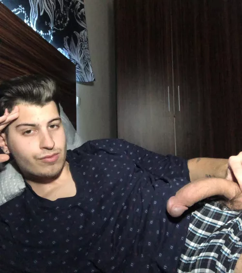 wanna give me a hand?😏