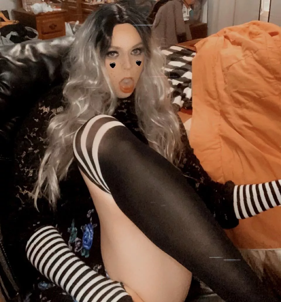 Wanna go for a ride 🖤🖤