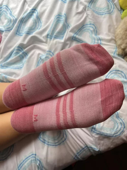 Wanna see me more in socks sugar 😜