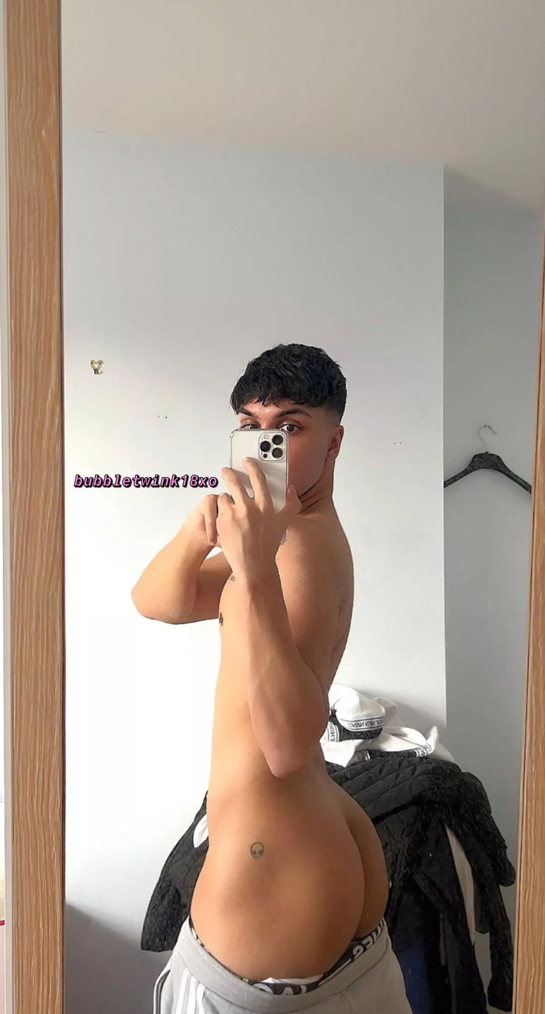 Wanna take a bite? 😌