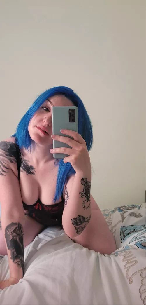 wanna watch LOTR with me? 🥺