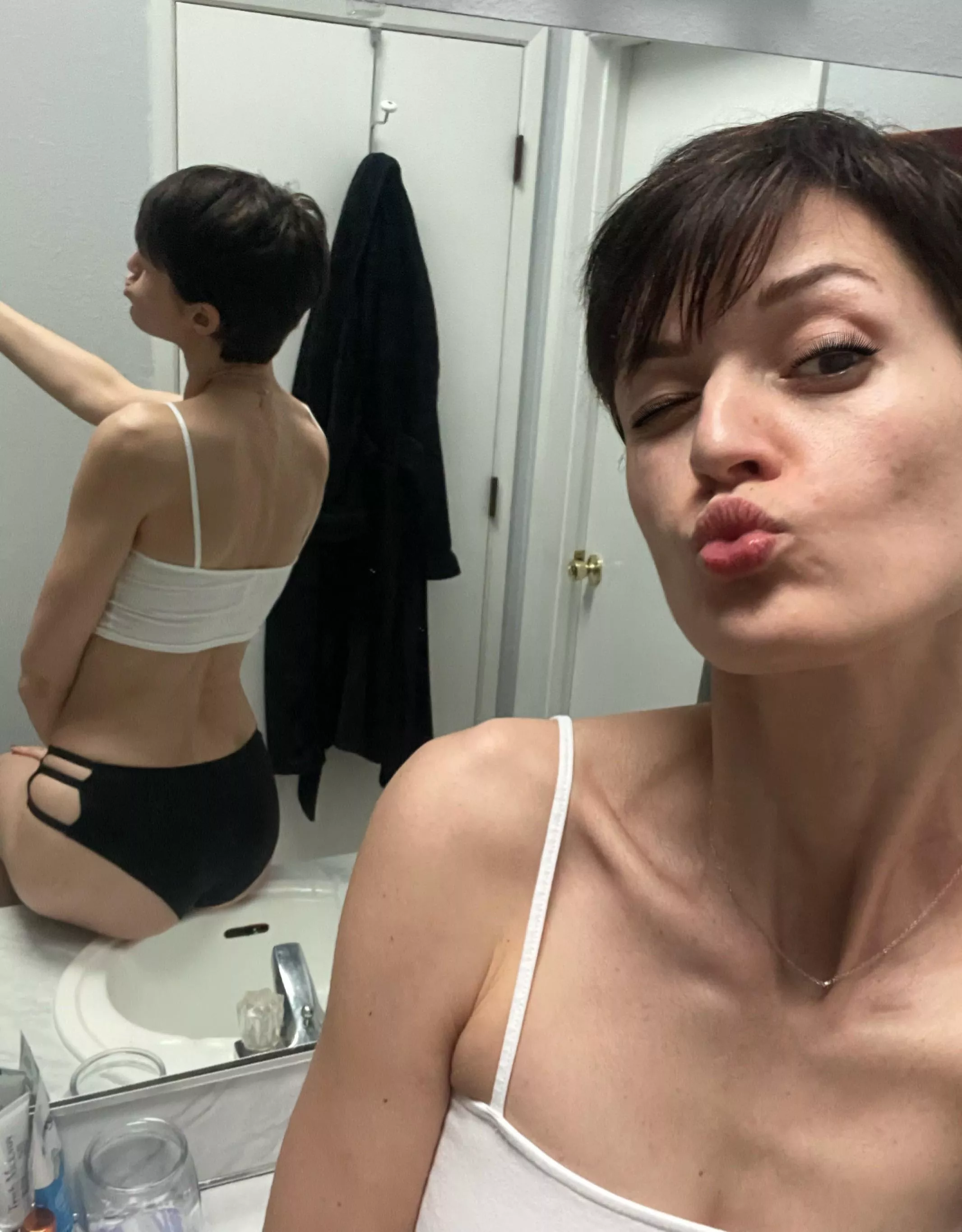 Want a kiss from a MILF?[f38] nudes by masha_nova