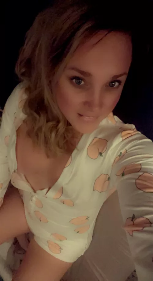 Want some peaches for dessert 🍑🍑?